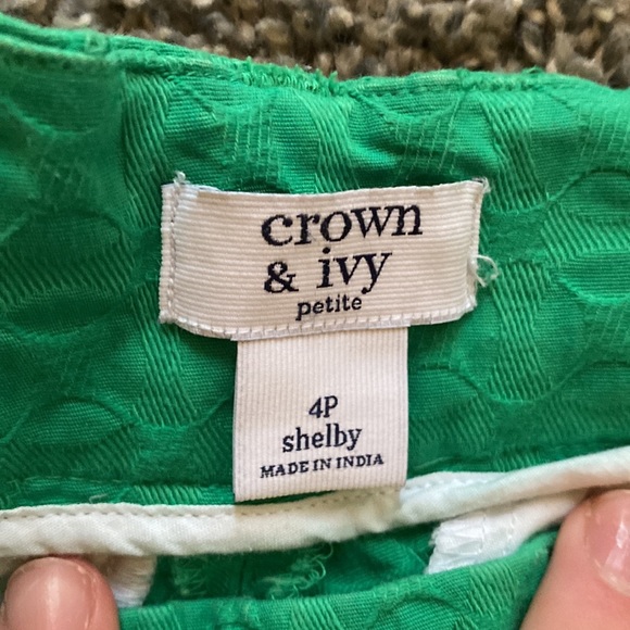 Womens scalloped blue and green shorts - Picture 3 of 4